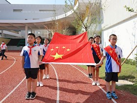 此间少年